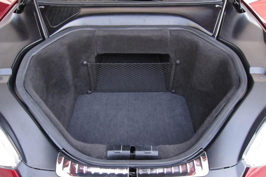 Tesla Model S Beta 2011 года  (фото 8 из 39)